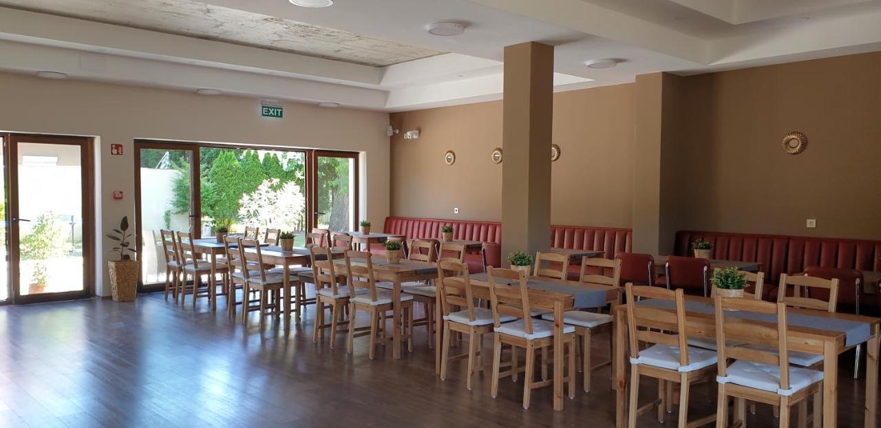 Garden Club Panzio Bed & Breakfast Balatonmáriafürdő Eksteriør bilde